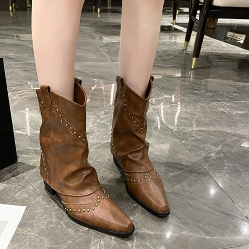 Nives | Slouch Western Boots with Studs