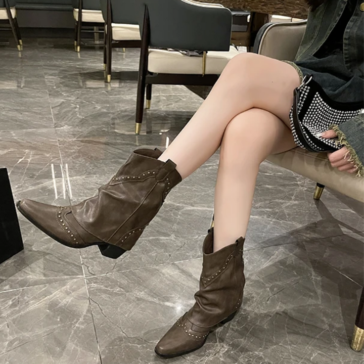 Nives | Slouch Western Boots with Studs