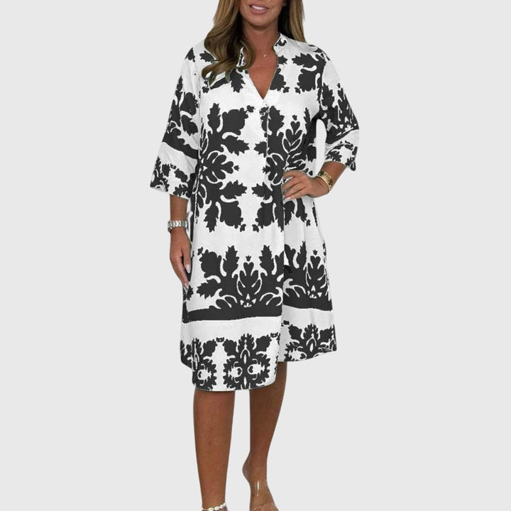 Calantha | Damask Print V-Neck Shift Dress