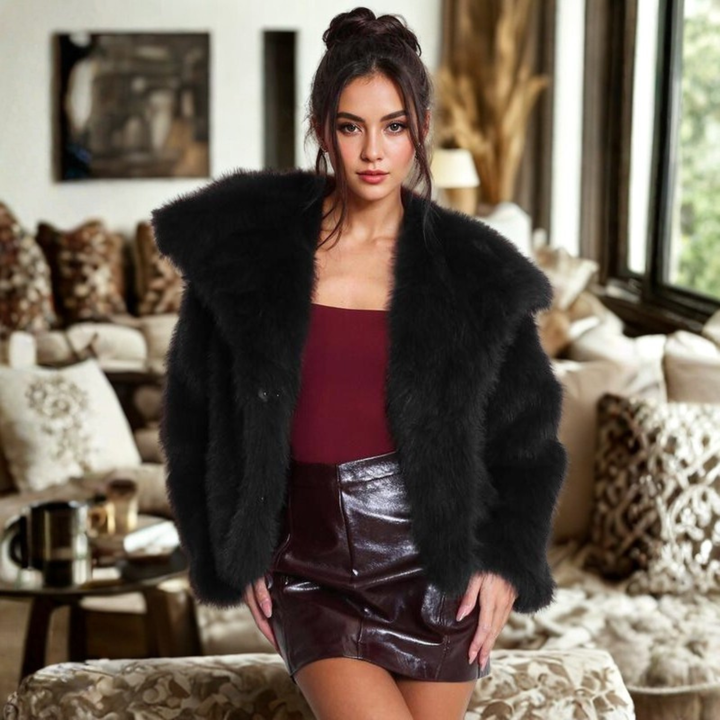 Annabelle | Collared Fuzzy Coat