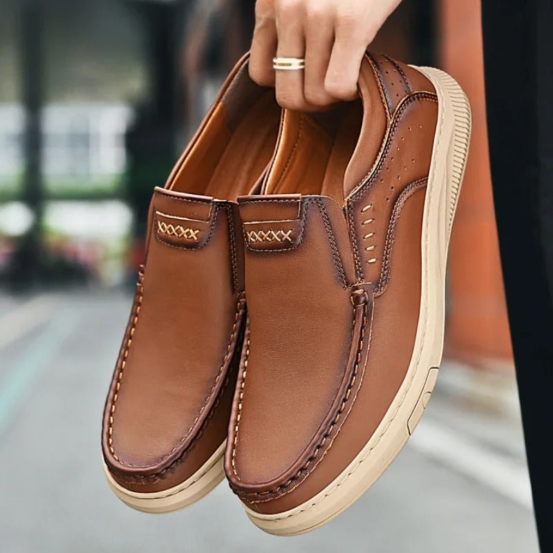 Andy | Low-Cut Moc Toe Slip-On Shoes