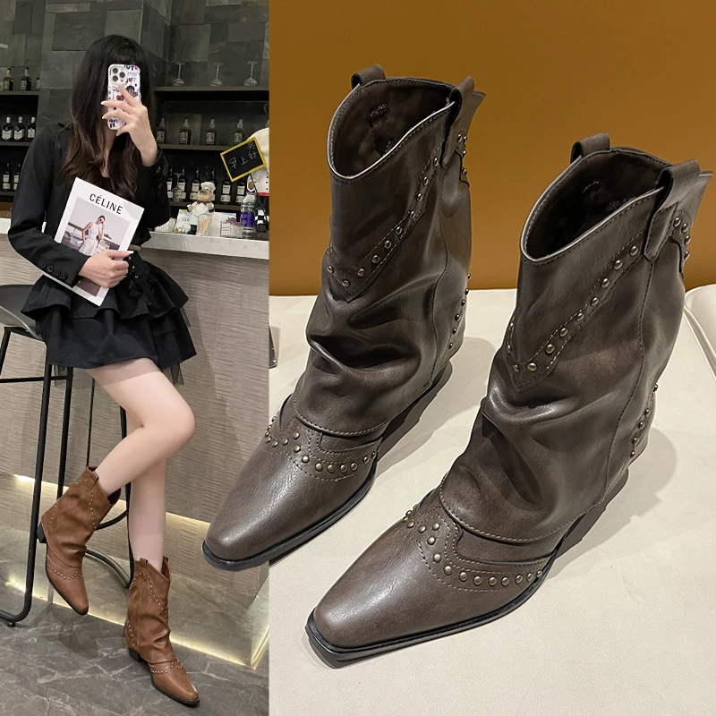 Nives | Slouch Western Boots with Studs