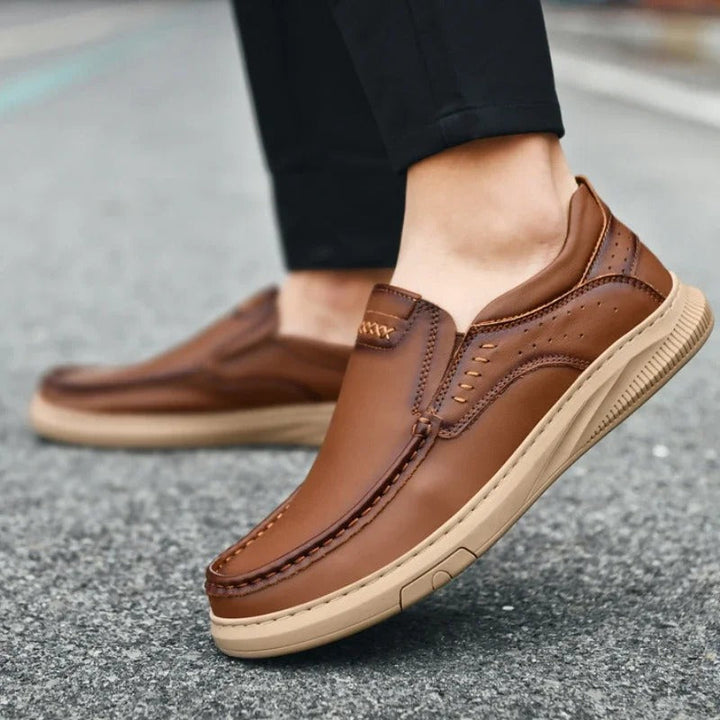 Andy | Low-Cut Moc Toe Slip-On Shoes