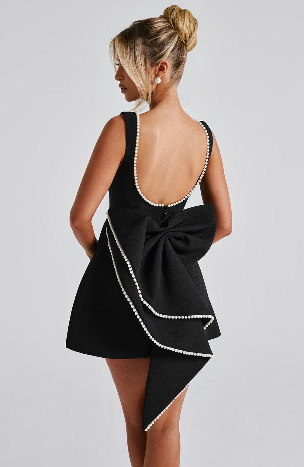 Cleopatraeve | Structured Bow-Back Mini Dress
