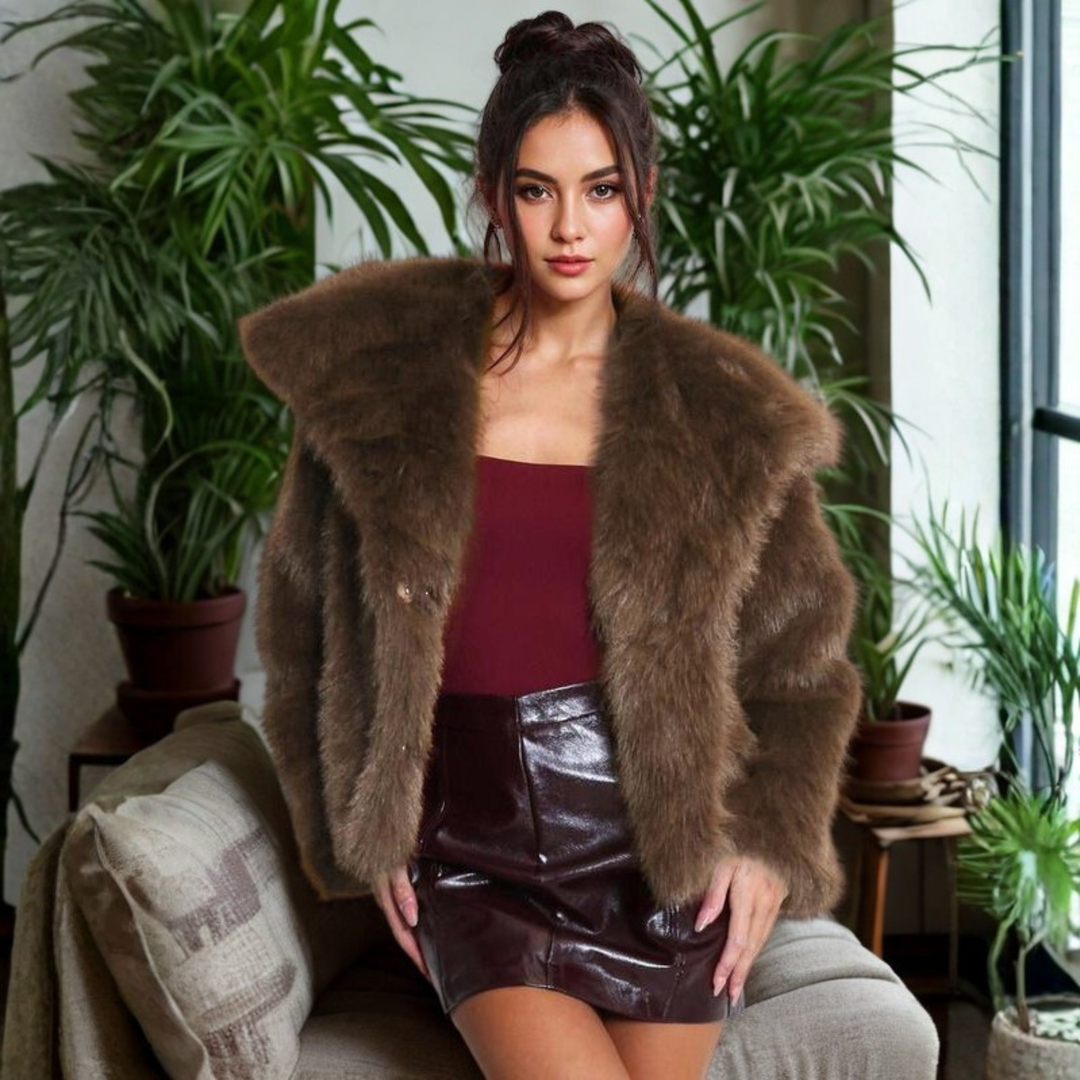 Annabelle | Collared Fuzzy Coat