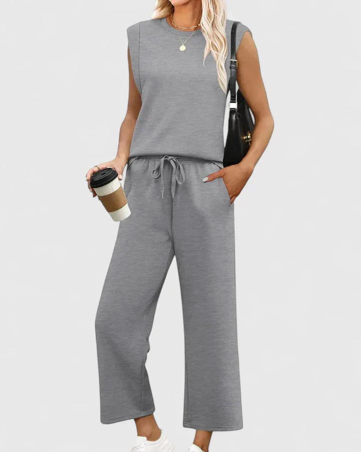 Akemi | Sleeveless Two-Piece Set