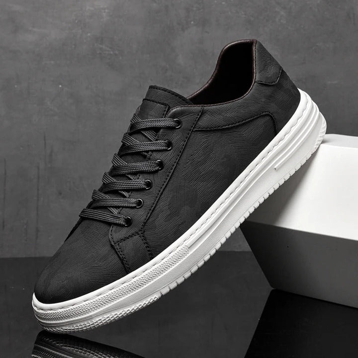 Cedric | Minimal Lace-Up Low-Cut Sneakers