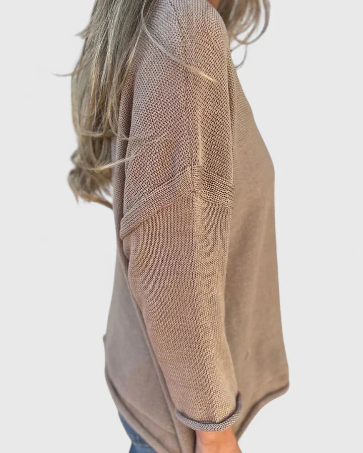 Pamela | V-Neck Pocket Top