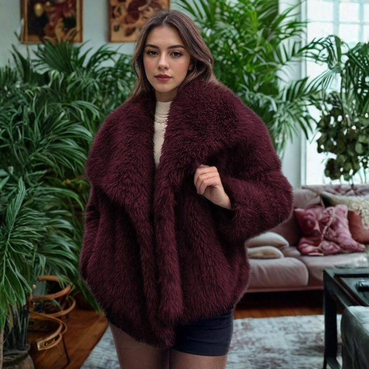 Annabelle | Collared Fuzzy Coat