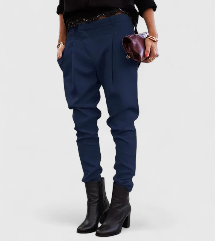 Quintina | Tailored Trousers with Pleated Front