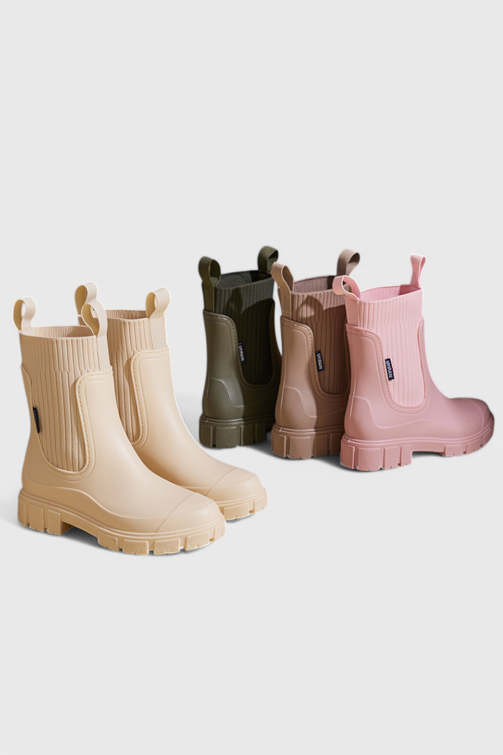 Kornelia | Lug Sole Chelsea Boots with Elastic Panel
