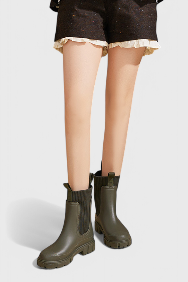 Kornelia | Lug Sole Chelsea Boots with Elastic Panel