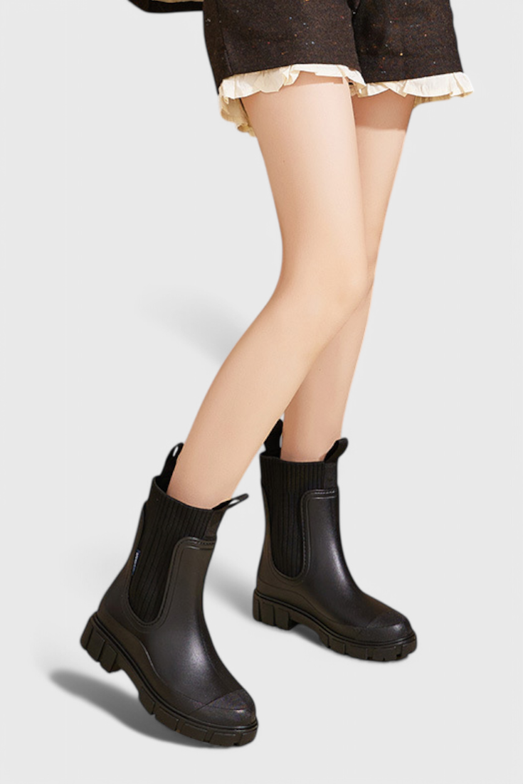 Kornelia | Lug Sole Chelsea Boots with Elastic Panel