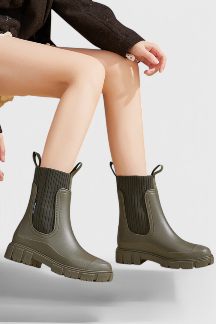 Kornelia | Lug Sole Chelsea Boots with Elastic Panel