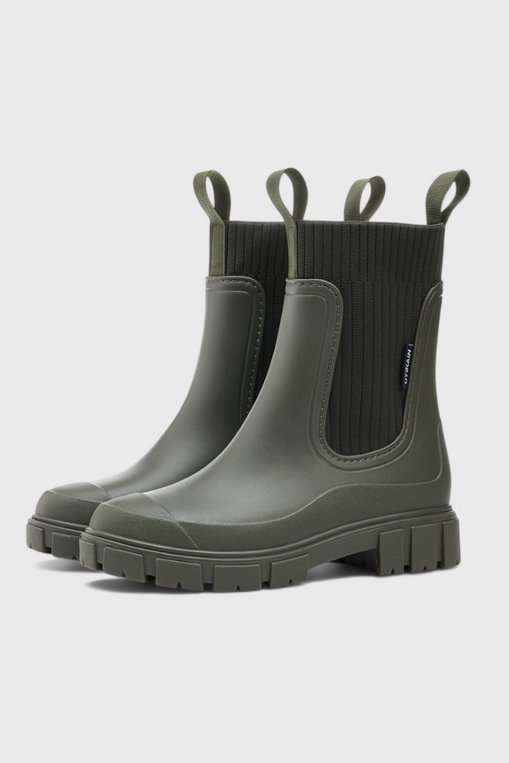 Kornelia | Lug Sole Chelsea Boots with Elastic Panel