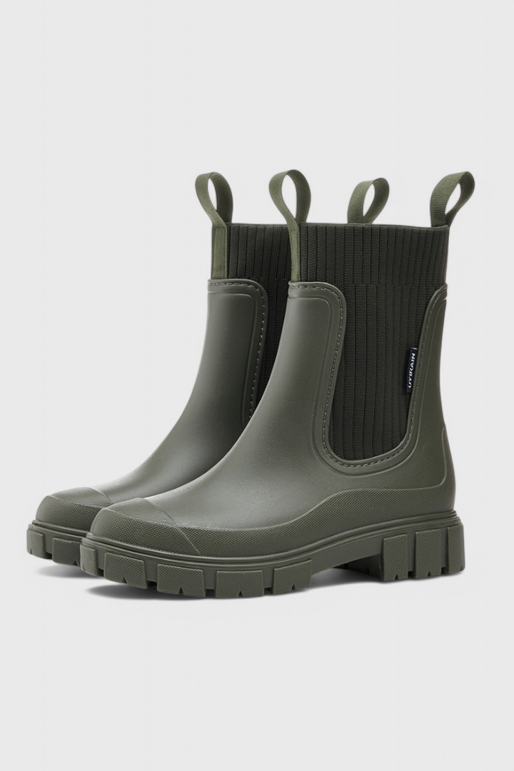 Kornelia | Lug Sole Chelsea Boots with Elastic Panel