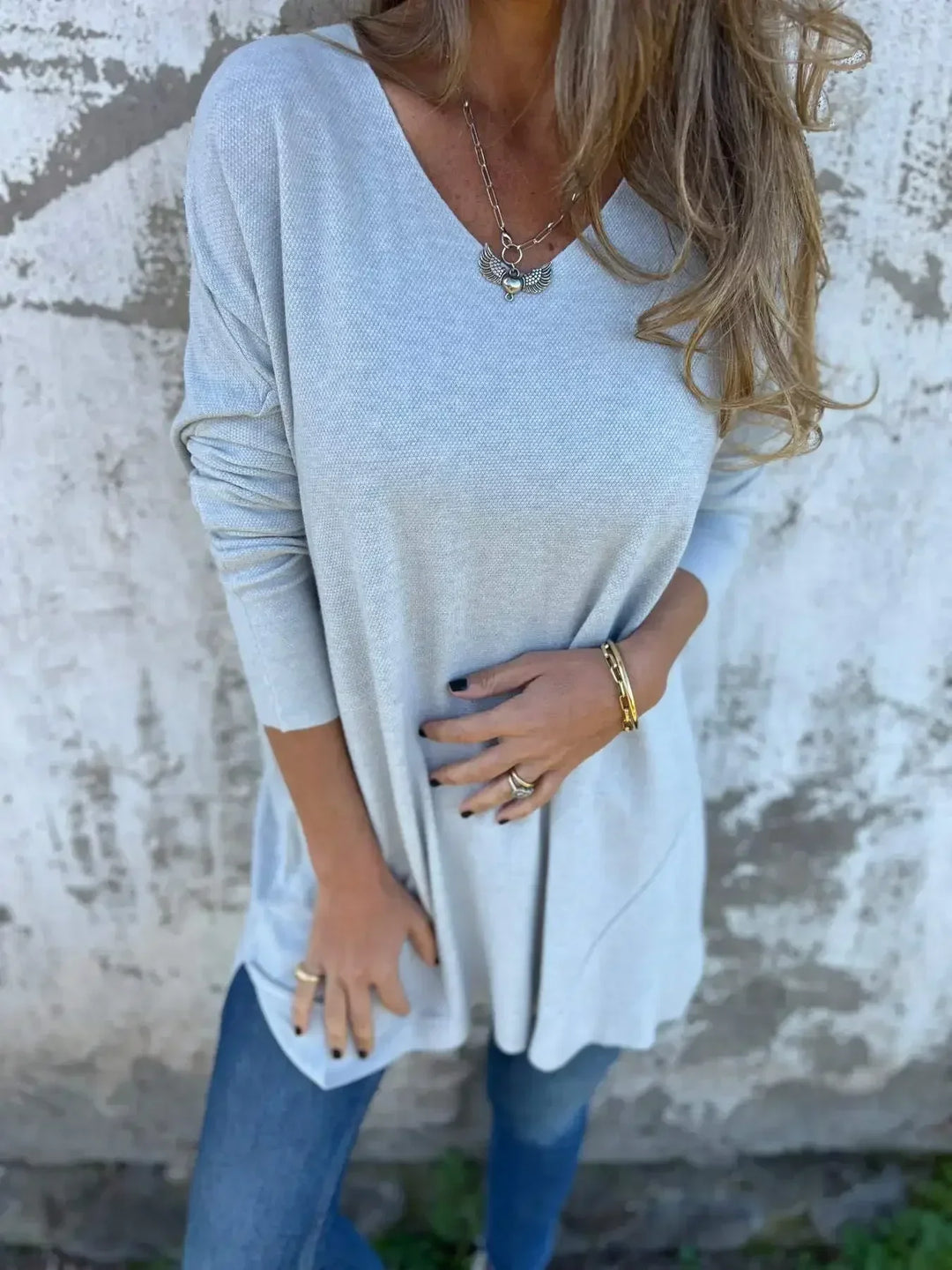Enid | Relaxed V-Neck Top