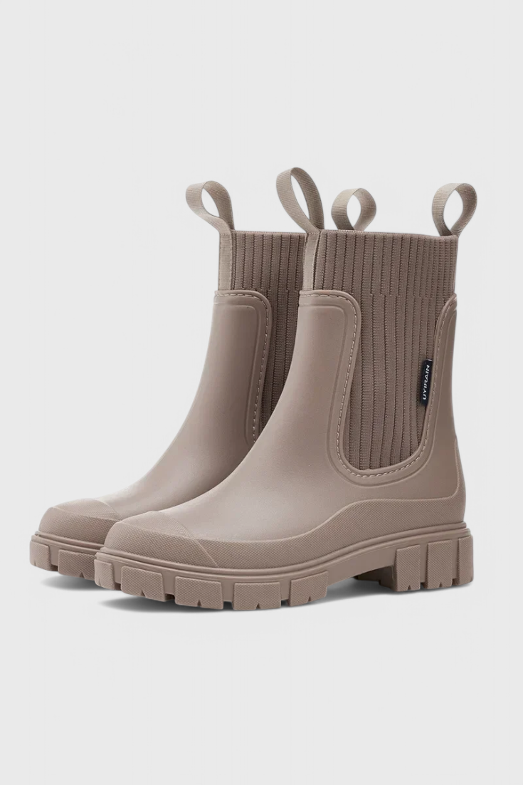 Kornelia | Lug Sole Chelsea Boots with Elastic Panel