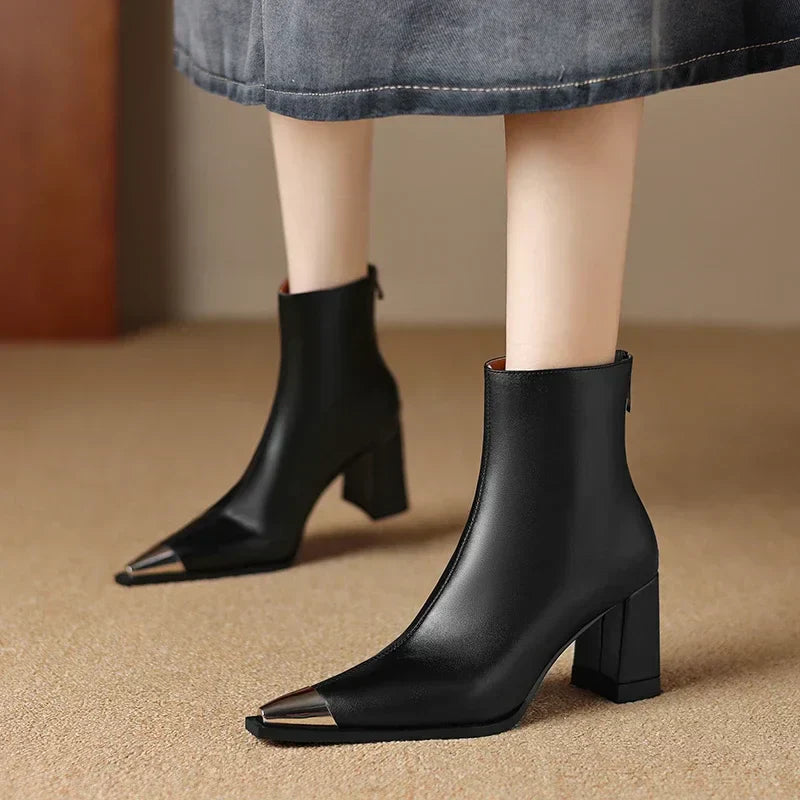Marjolein | Casual Pointed Toe Block Heel Ankle Boots