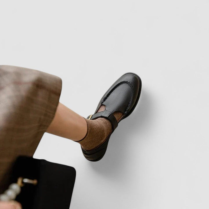Jewel | Square-Toe Mary Jane Shoes with T-Strap Buckle