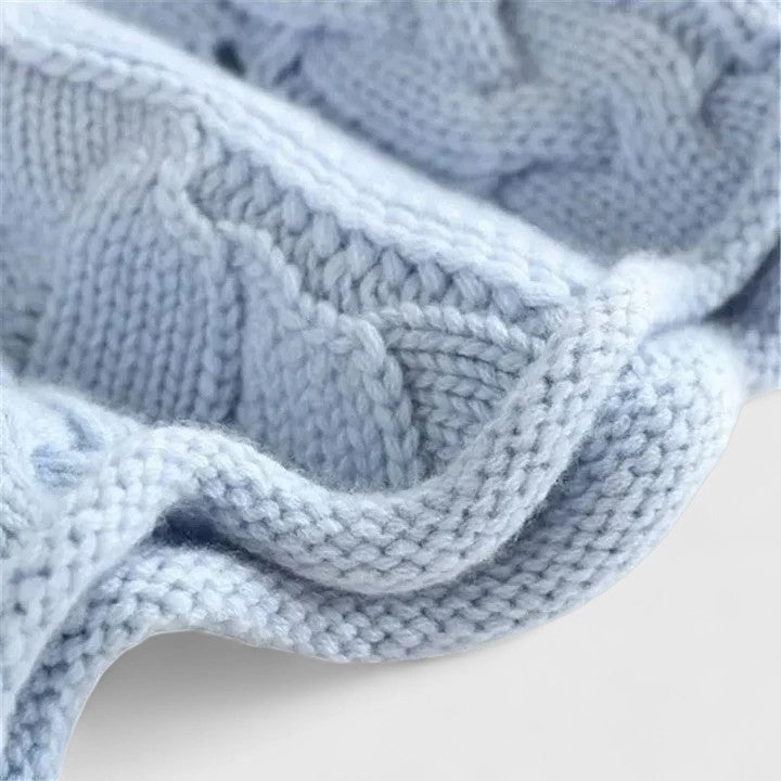 Pansy | Chunky Cable Knit Sweater with Turtleneck