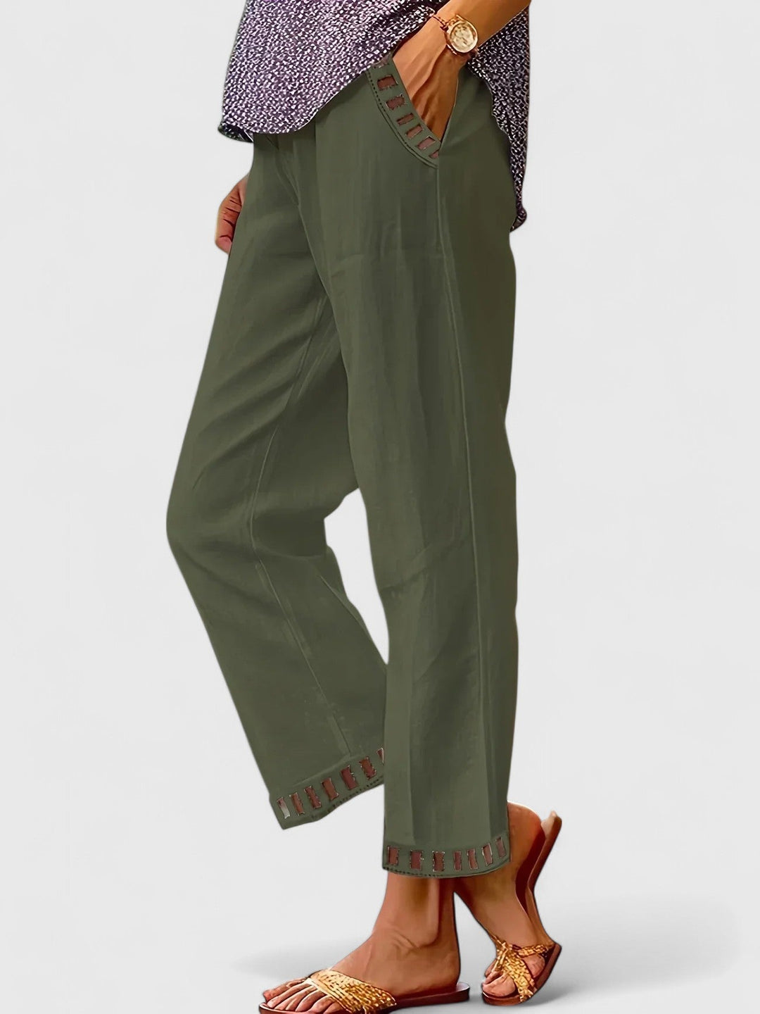 Gaynor | Cropped Capri Pants with Contrast Trim